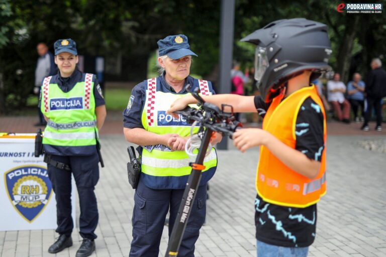 Policija-romobili-kontrola-8
