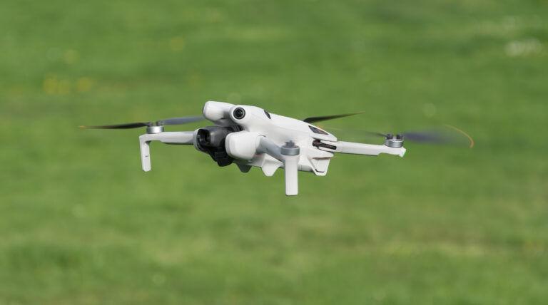 2024_Dron_DJI_Mini_4_Pro_(18)
