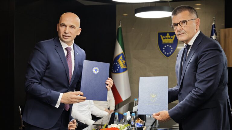 U Zenici potpisan sporazum o gradnji nacionalnog stadiona na Bilinom Polju