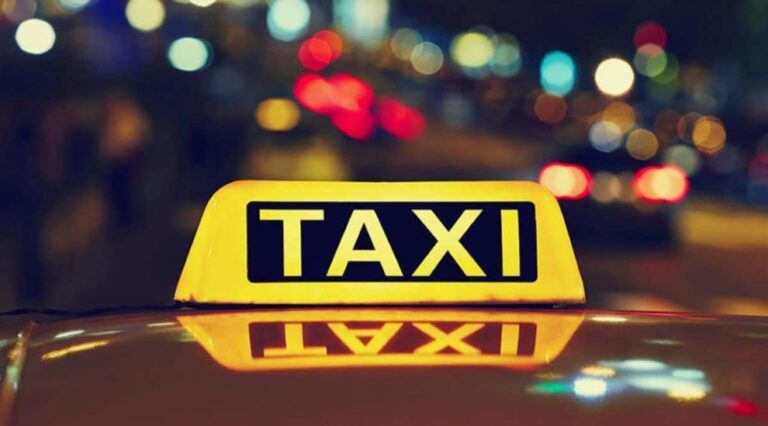 Taxi-990x549