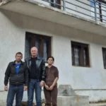 humana-gesta-koja-je-dirnula-bih-ministar-helez-kupio-kucu-porodici-sa-petero-djece-u-danima-ramazan-2